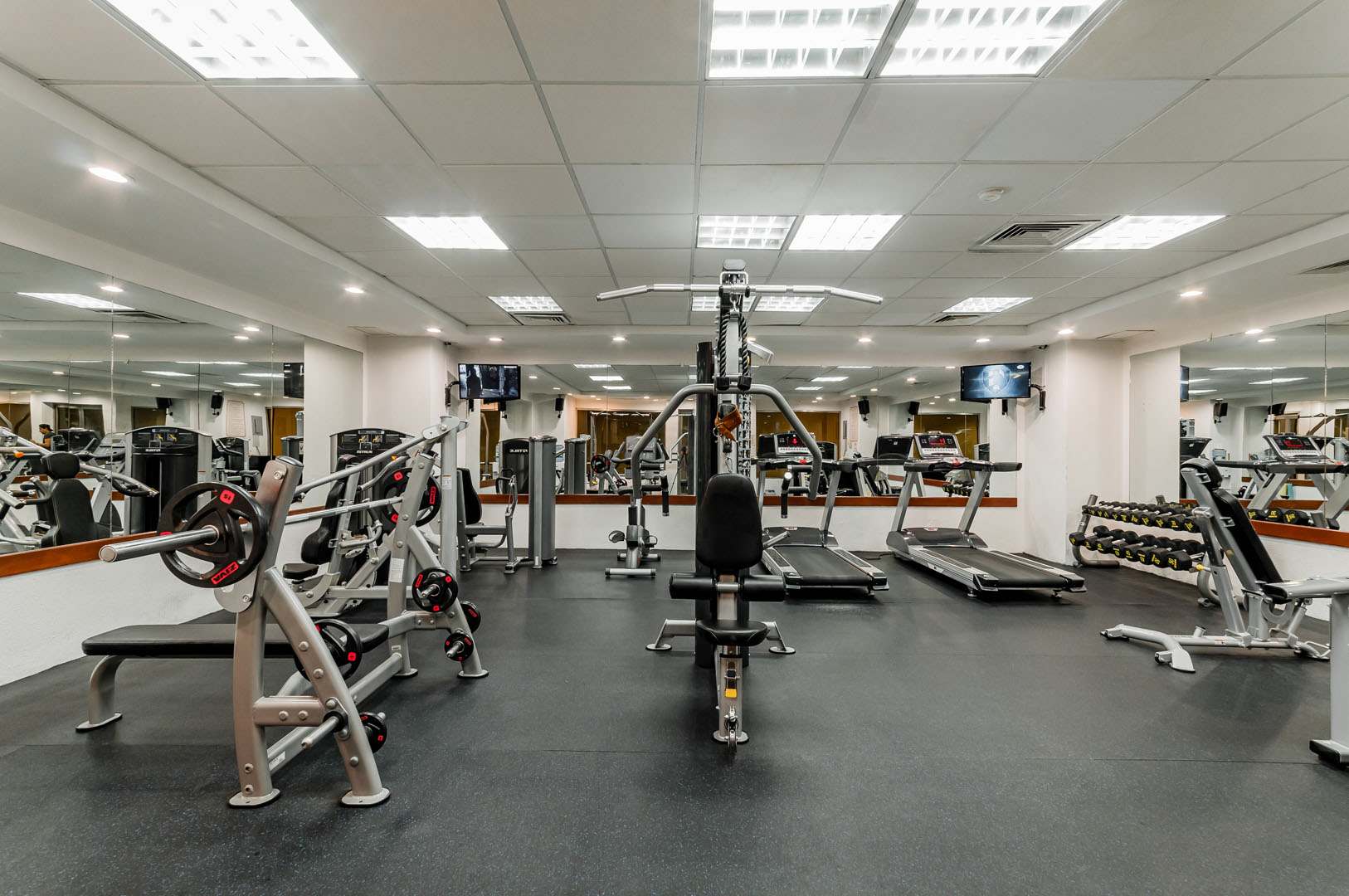 royal solaris cancun gym